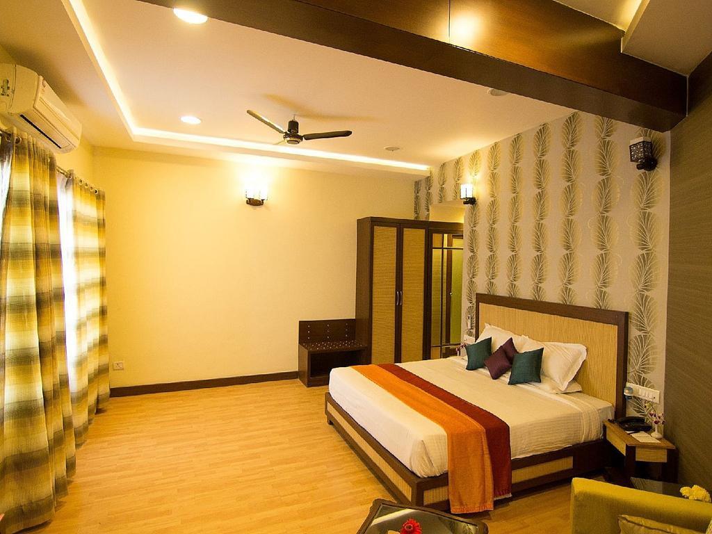 Hotel Lake View Ashok Bhopal Esterno foto
