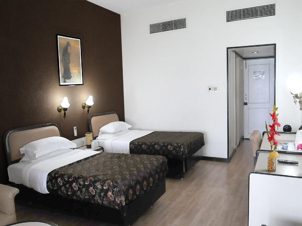 Hotel Lake View Ashok Bhopal Esterno foto