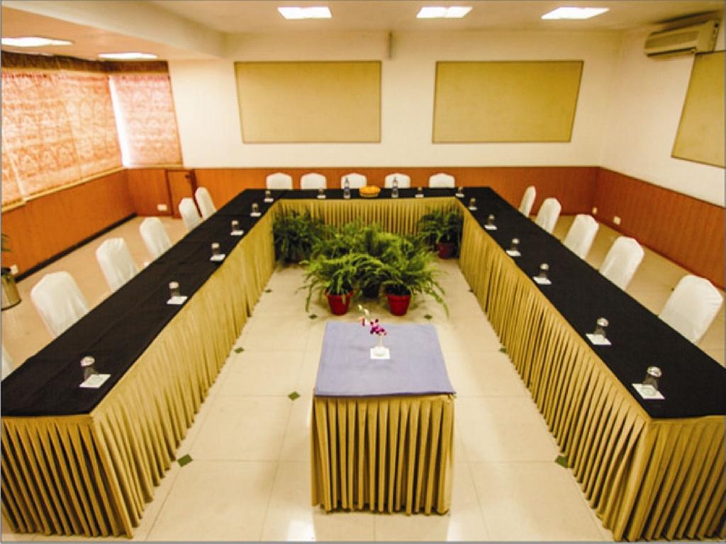 Hotel Lake View Ashok Bhopal Esterno foto